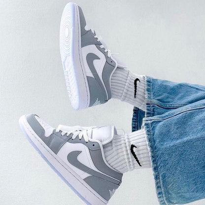 AIR JORDAN 1 low ‘WOLF GREY’